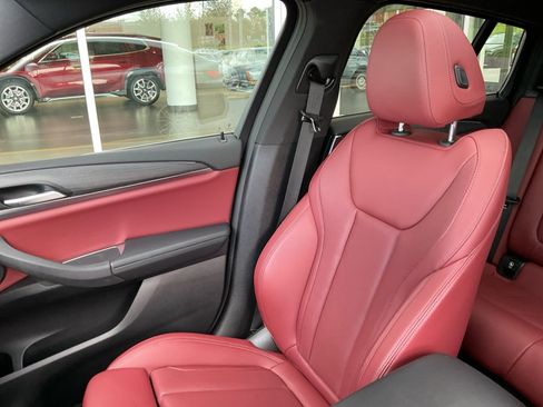 Used 2023 BMW X4 xDrive30i w/ M Sport Package AWD/4WD image 28