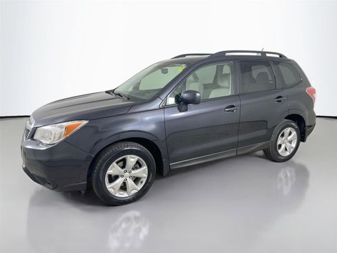 Used 2014 Subaru Forester 2.5i Premium w/ All-Weather Package image 8