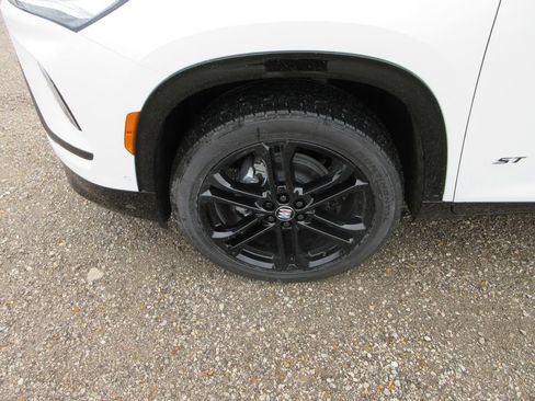New 2026 Buick Enclave Sport Touring w/ Super Cruise Package AWD/4WD image 12