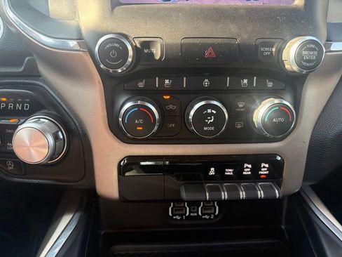 Used 2021 RAM 1500 Laramie AWD/4WD image 19