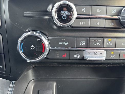 Certified 2022 Ford F150 XLT w/ Equipment Group 302A High image 34