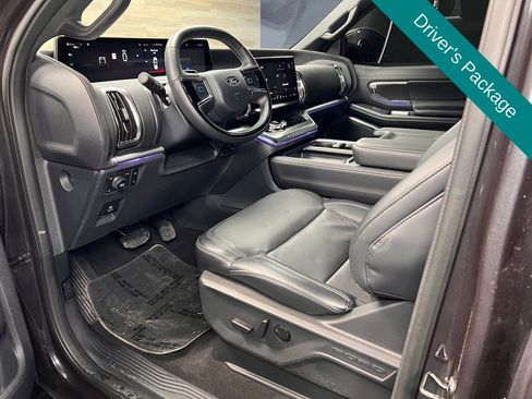 Used 2025 Ford Expedition Max Platinum w/ Stealth Performance Package AWD/4WD image 3