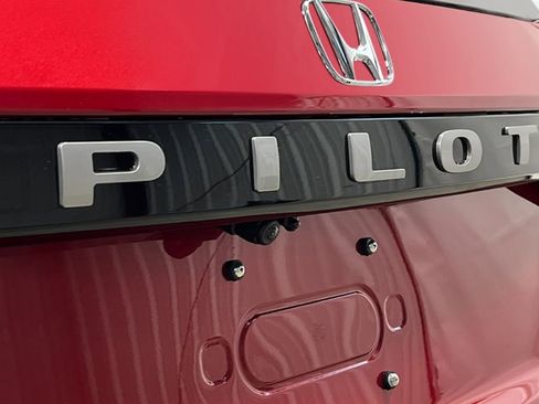 New 2026 Honda Pilot Elite image 9