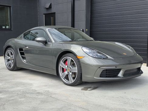 Certified 2025 Porsche 718 Cayman S image 6