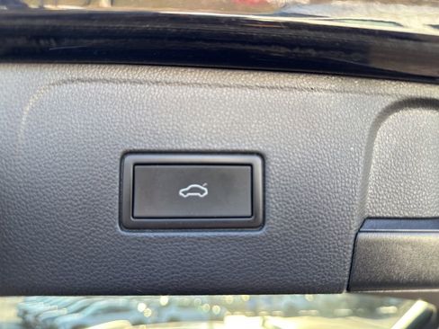 Used 2022 Volkswagen Atlas SEL image 10