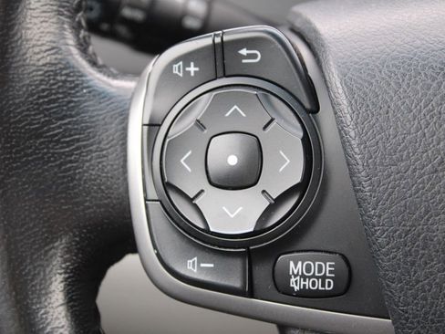 Used 2012 Toyota Camry XLE image 29