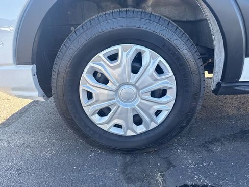 Used 2022 Ford Transit 350 XLT image 25