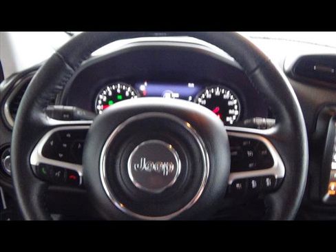 Certified 2023 Jeep Renegade Limited image 22