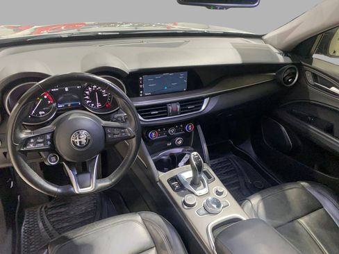 Used 2021 Alfa Romeo Stelvio Ti w/ Nero Edizione image 17