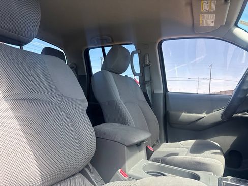 Used 2012 Nissan Frontier SV w/ SV Premium Utility Pkg RWD image 27