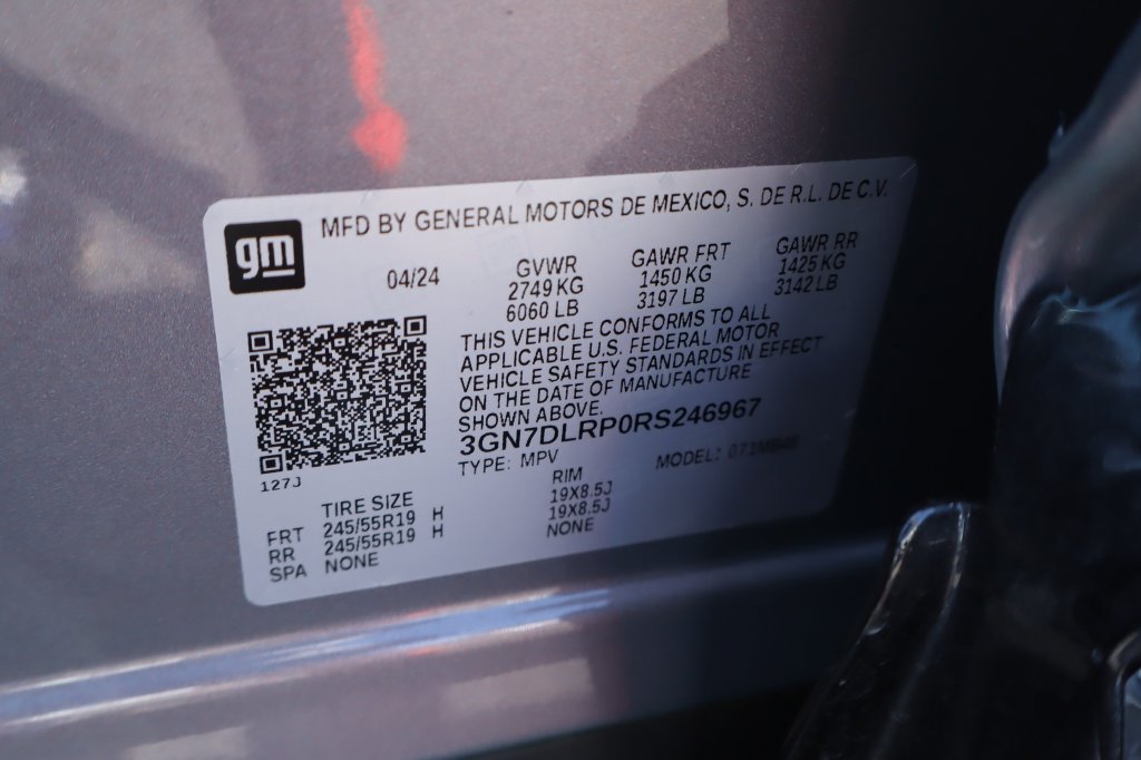 Used 2024 Chevrolet Equinox EV LT FWD image 38