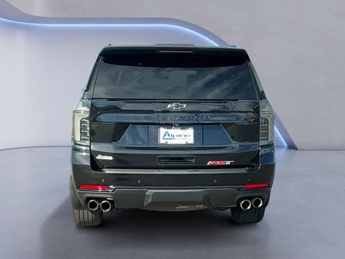 Used 2025 Chevrolet Suburban RST w/ RST Capability Package image 4