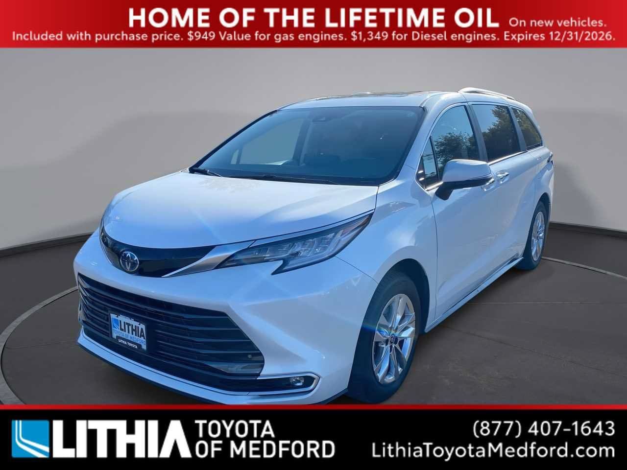 Certified 2024 Toyota Sienna Limited AWD/4WD image 1