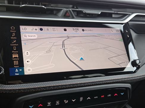 New 2026 Jeep Cherokee Overland w/ Trailer Tow Group AWD/4WD image 10