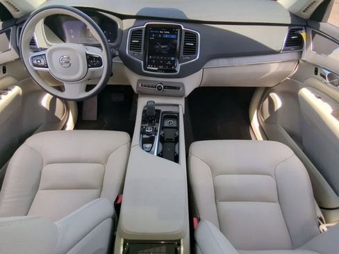 Certified 2025 Volvo XC90 B6 Core AWD/4WD image 17
