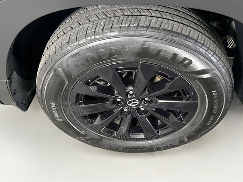 Used 2025 MAZDA CX-50 AWD 2.5 Hybrid w/ Premium Pkg image 11