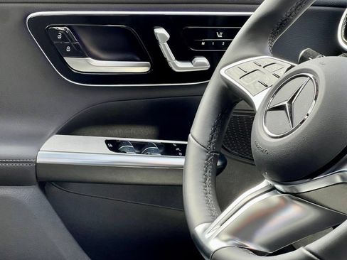 Certified 2026 Mercedes-Benz C 300 4MATIC Sedan image 31