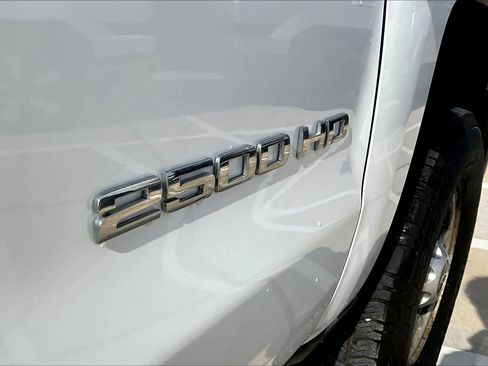 Used 2018 Chevrolet Silverado 2500 W/T w/ WT Fleet Convenience Package image 9