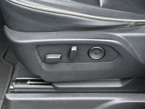 Used 2021 Chevrolet Tahoe Premier w/ Premium Package image 17