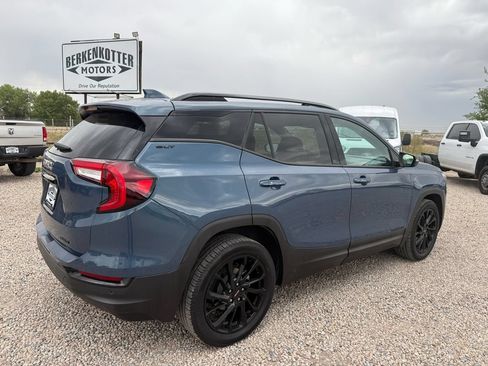 Used 2024 GMC Terrain SLT w/ Infotainment Package II AWD/4WD image 11