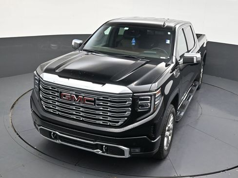 Used 2024 GMC Sierra 1500 Denali w/ Technology Package image 19
