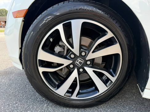 Used 2019 Honda Odyssey Elite image 42