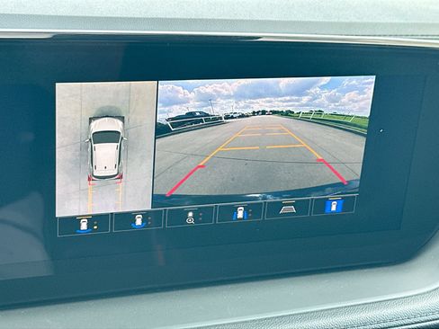 New 2026 Buick Encore GX Sport Touring w/ Advanced Technology Package FWD image 17