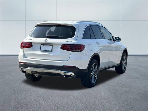 Used 2022 Mercedes-Benz GLC 300 4MATIC w/ Multimedia Package Lite image 6