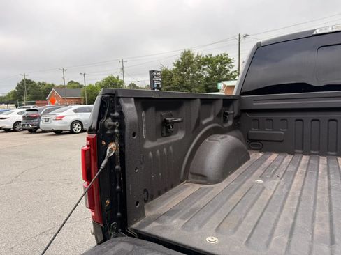 Used 2017 Ford F150 Raptor w/ Equipment Group 802A Luxury AWD/4WD image 12