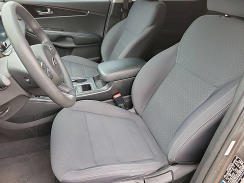 Used 2018 Kia Sorento AWD image 11