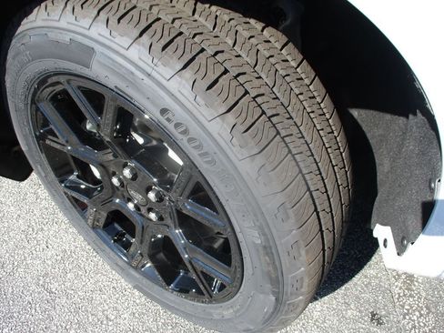 New 2026 Ford Maverick Lobo image 10