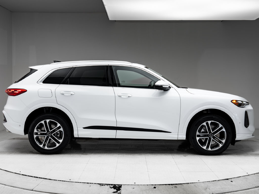 Certified 2025 Audi Q5 Premium w/ Convenience Package AWD/4WD image 28