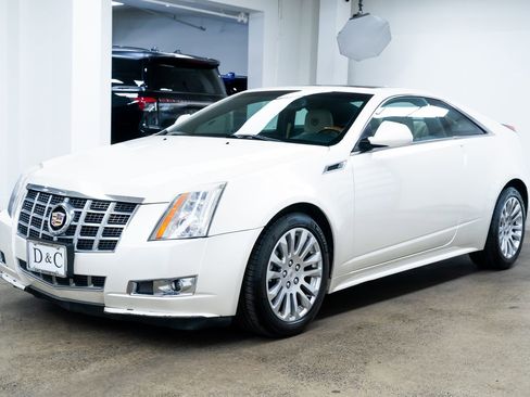 Used 2013 Cadillac CTS Premium image 3