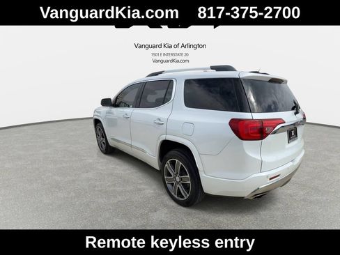 Used 2019 GMC Acadia Denali w/ Technology Package FWD image 7