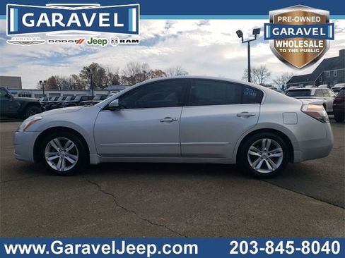 Used 2012 Nissan Altima 3.5 SR w/ Sport Pkg image 17
