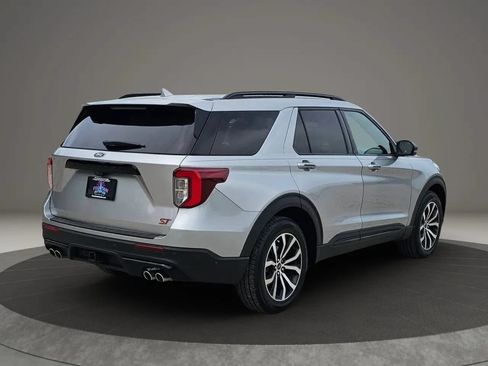 Used 2020 Ford Explorer ST w/ Premium Technology Package AWD/4WD image 5