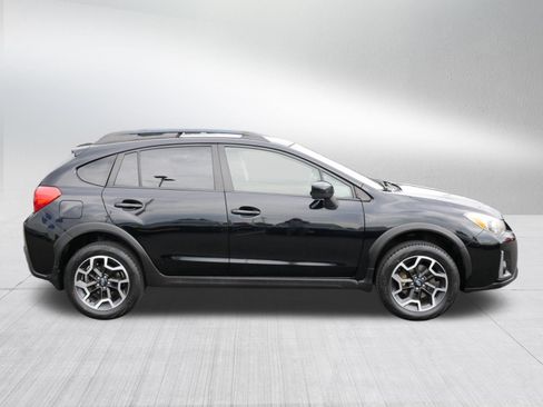 Used 2017 Subaru Crosstrek 2.0i Premium AWD/4WD image 8
