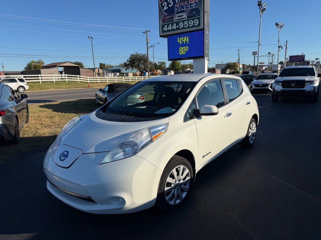 Used 2015 Nissan Leaf S w/ Charge Package FWD image 7