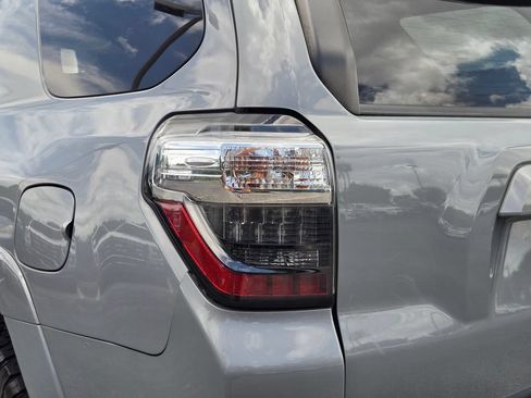 Used 2021 Toyota 4Runner Trail Special Edition AWD/4WD image 10