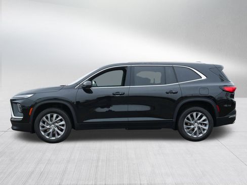 Used 2025 Buick Enclave Preferred image 4
