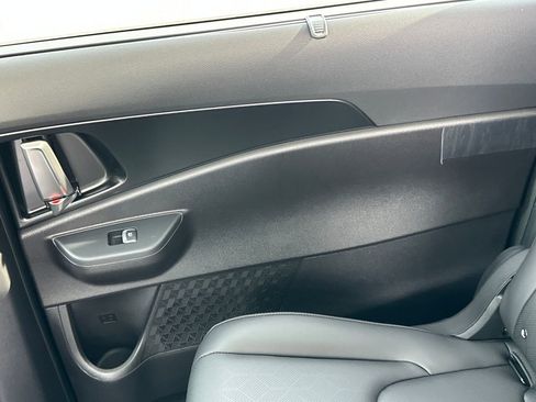 New 2026 Kia Carnival SX image 16