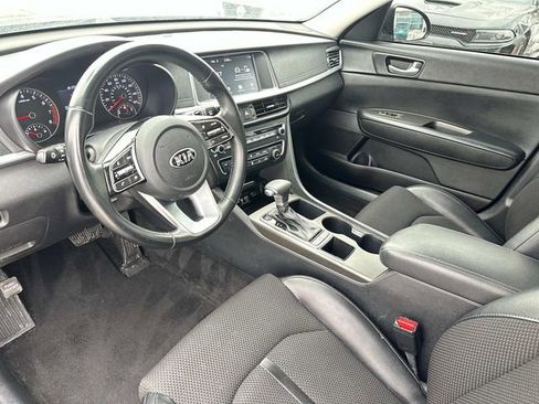 Used 2019 Kia Optima S image 18