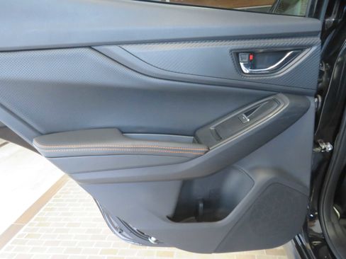 Used 2018 Subaru Crosstrek 2.0i Limited image 17