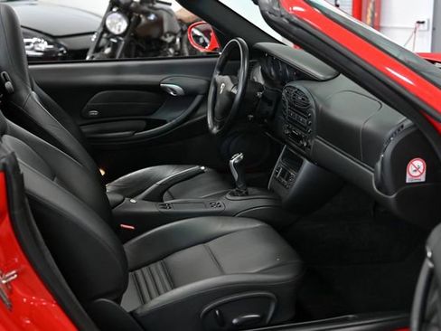 Used 2001 Porsche Boxster image 37