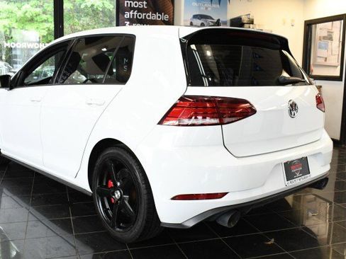 Used 2018 Volkswagen GTI SE w/ SE Leather Package FWD image 9