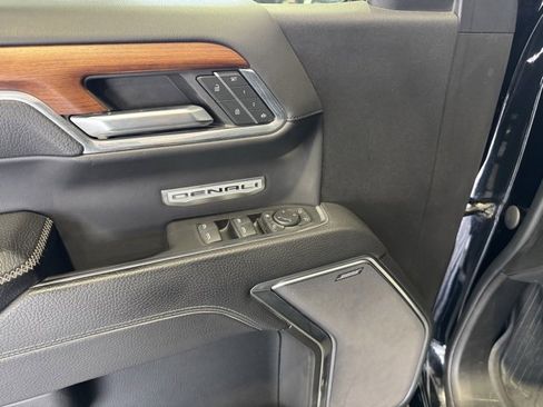 Used 2023 GMC Sierra 1500 Denali w/ Denali Reserve Package image 6