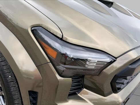 Used 2024 Toyota Tacoma TRD Sport RWD image 27