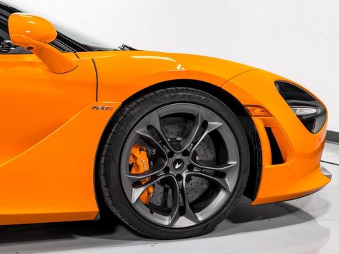Used 2023 McLaren 720S Spider image 47