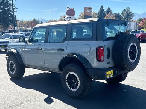 Used 2023 Ford Bronco 4-Door w/ Sasquatch Package image 3