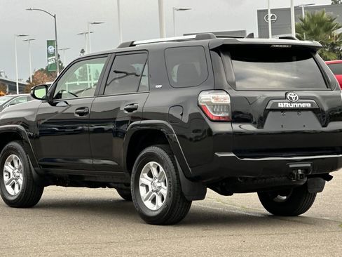 Used 2021 Toyota 4Runner SR5 Premium w/ Moonroof Package image 7